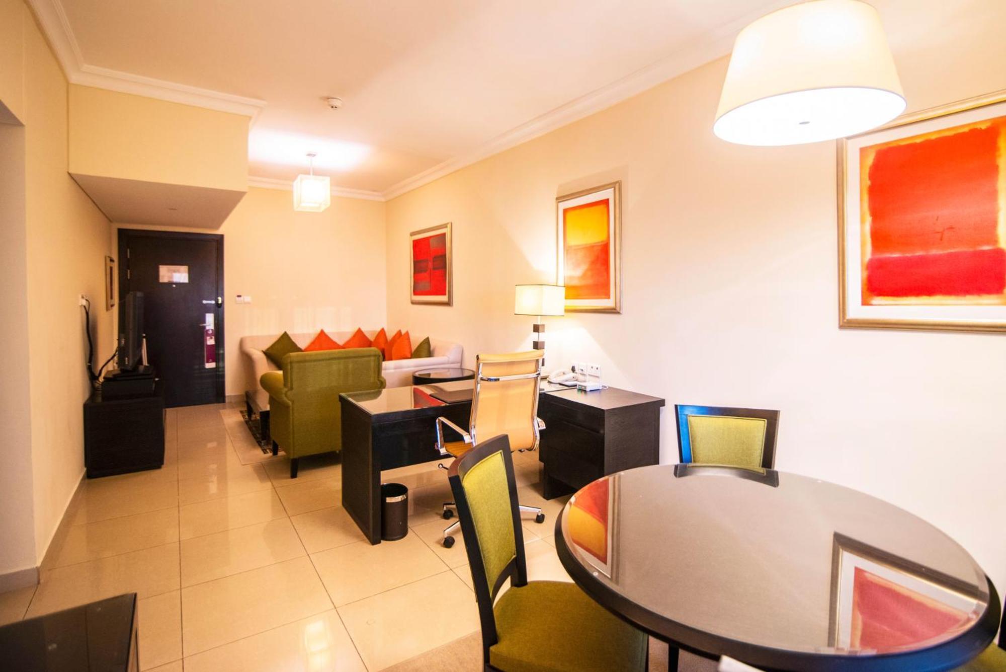 Mercure Dubai Barsha Heights Hotel Suites And Apartments Zewnętrze zdjęcie