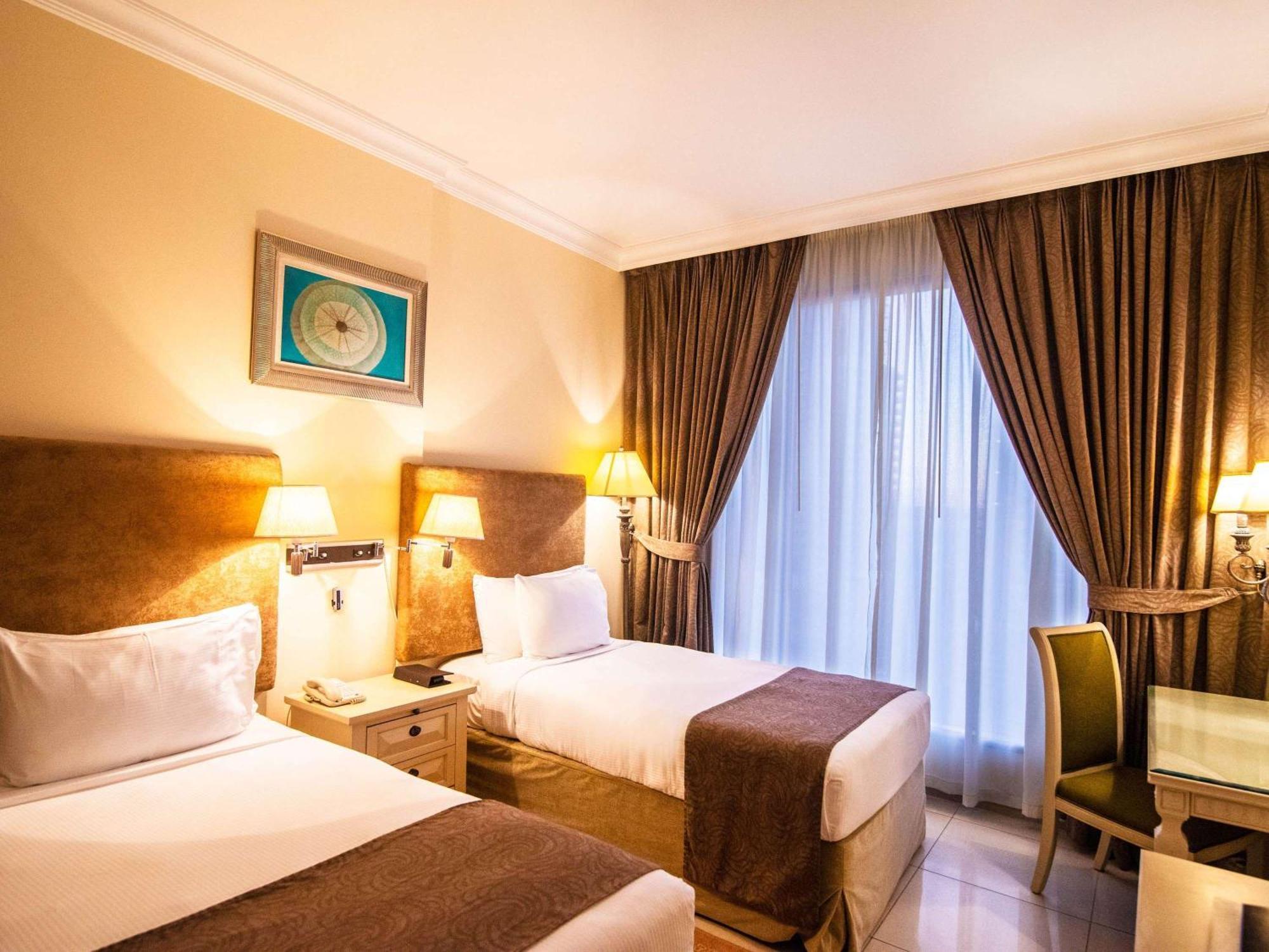 Mercure Dubai Barsha Heights Hotel Suites And Apartments Zewnętrze zdjęcie