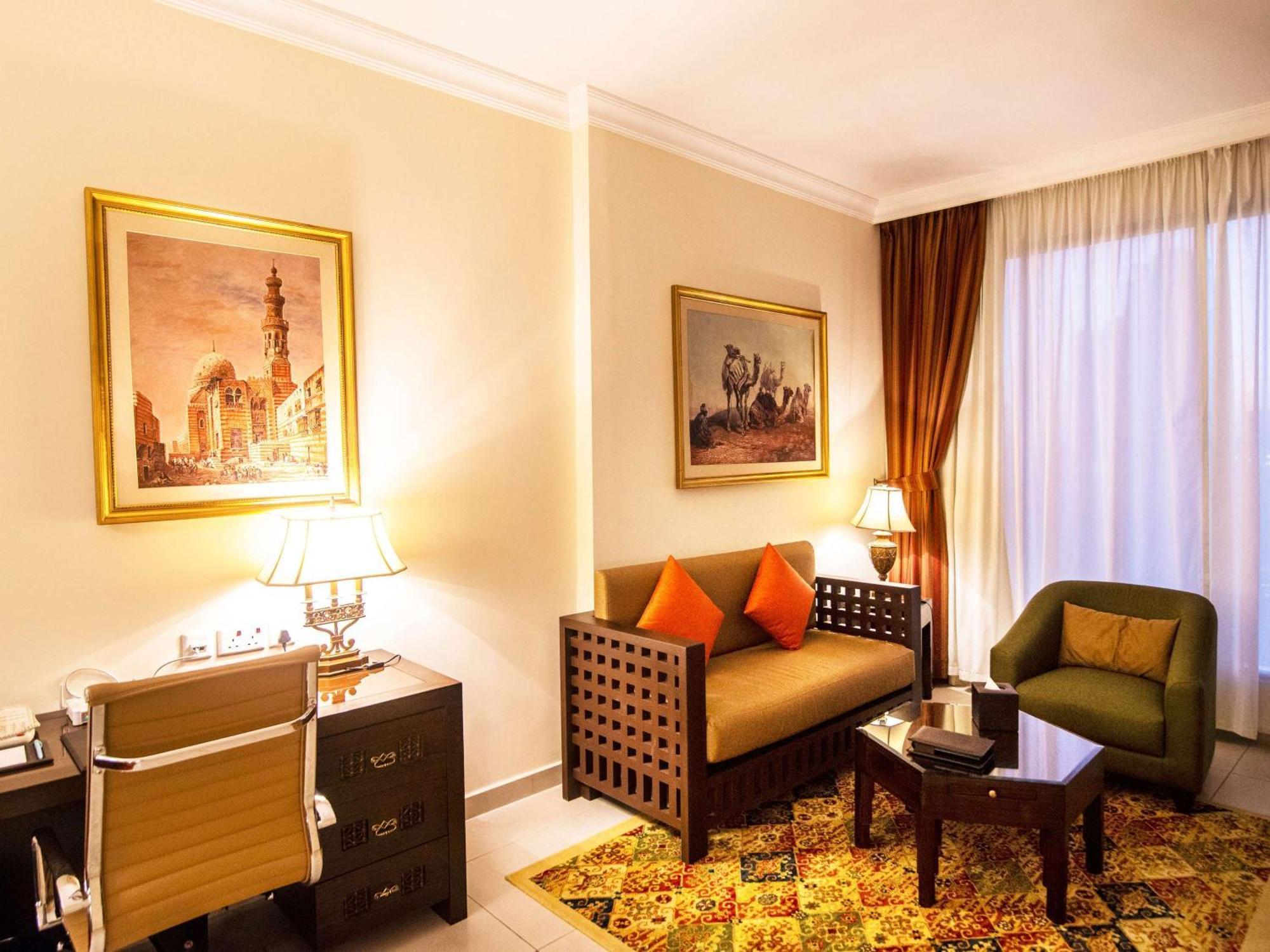 Mercure Dubai Barsha Heights Hotel Suites And Apartments Zewnętrze zdjęcie